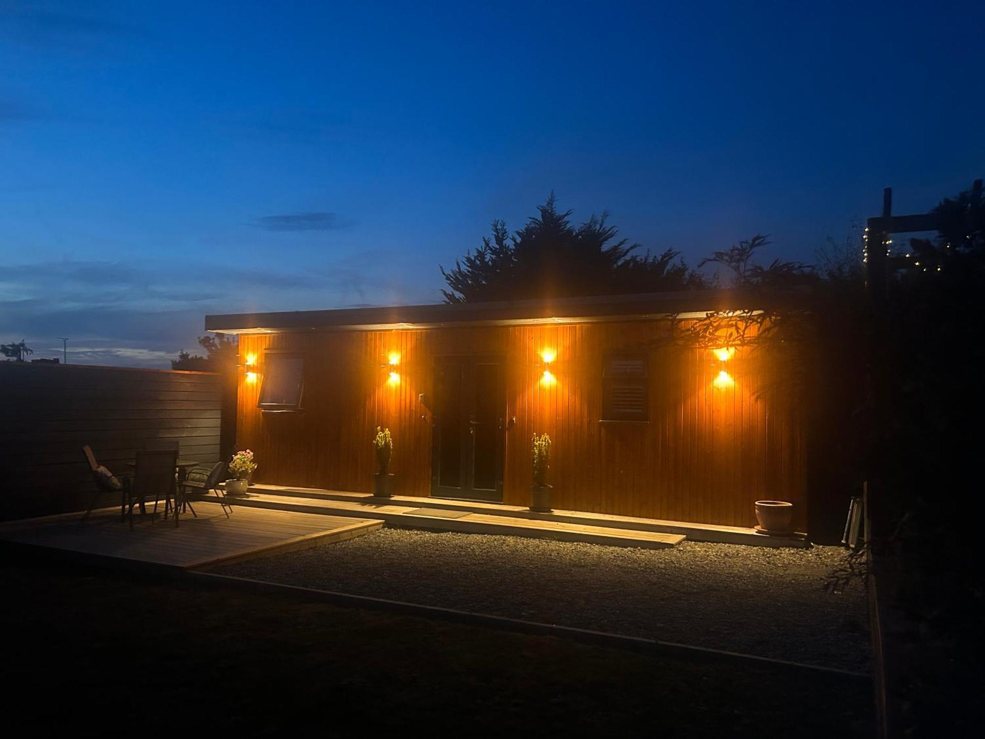 Me Old Abode Entire Garden Cabin Near The Sea Herne Bay Exterior photo